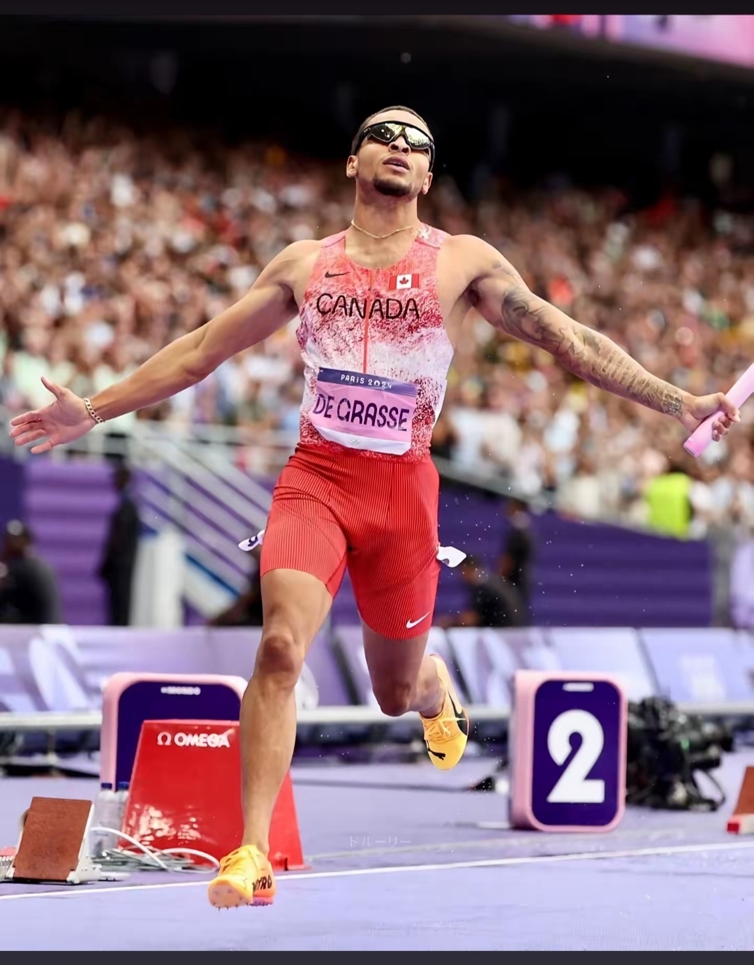 美国田径选手突破自我，夺得冠军