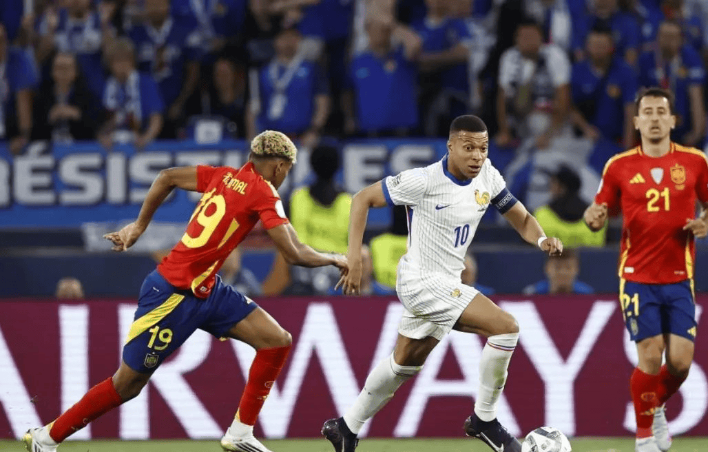 开云官网-德国在比赛中力挽狂澜，取胜晋级