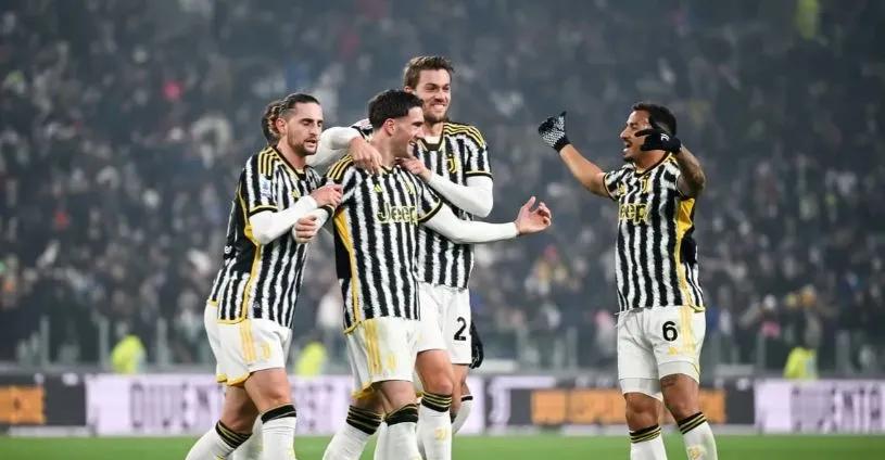 AC米兰主场战胜萨索洛，夺得胜利的简单介绍