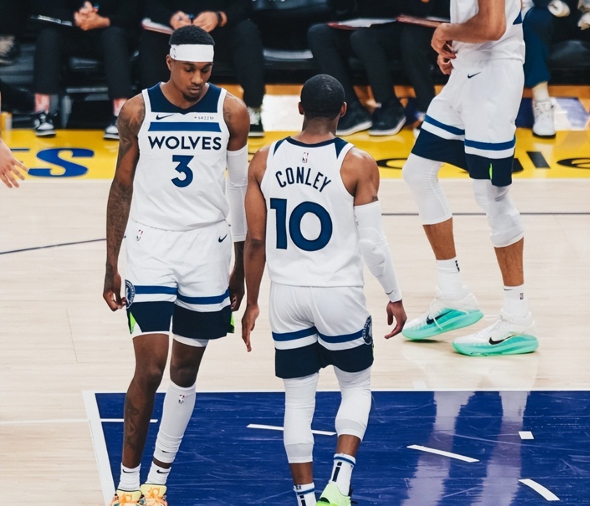 骑士客场战胜森林狼,勒布朗拿下分 骑士客场战胜森林狼,勒布朗拿下分