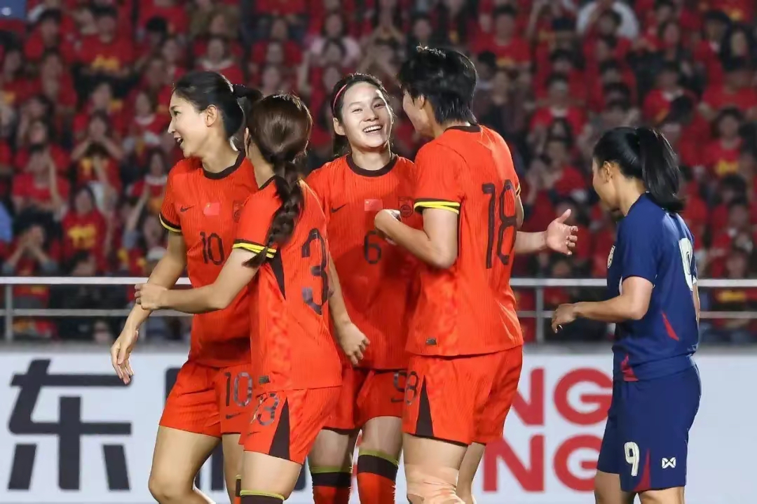开云体育中国-中国女足队员个个状态火热，连续进球