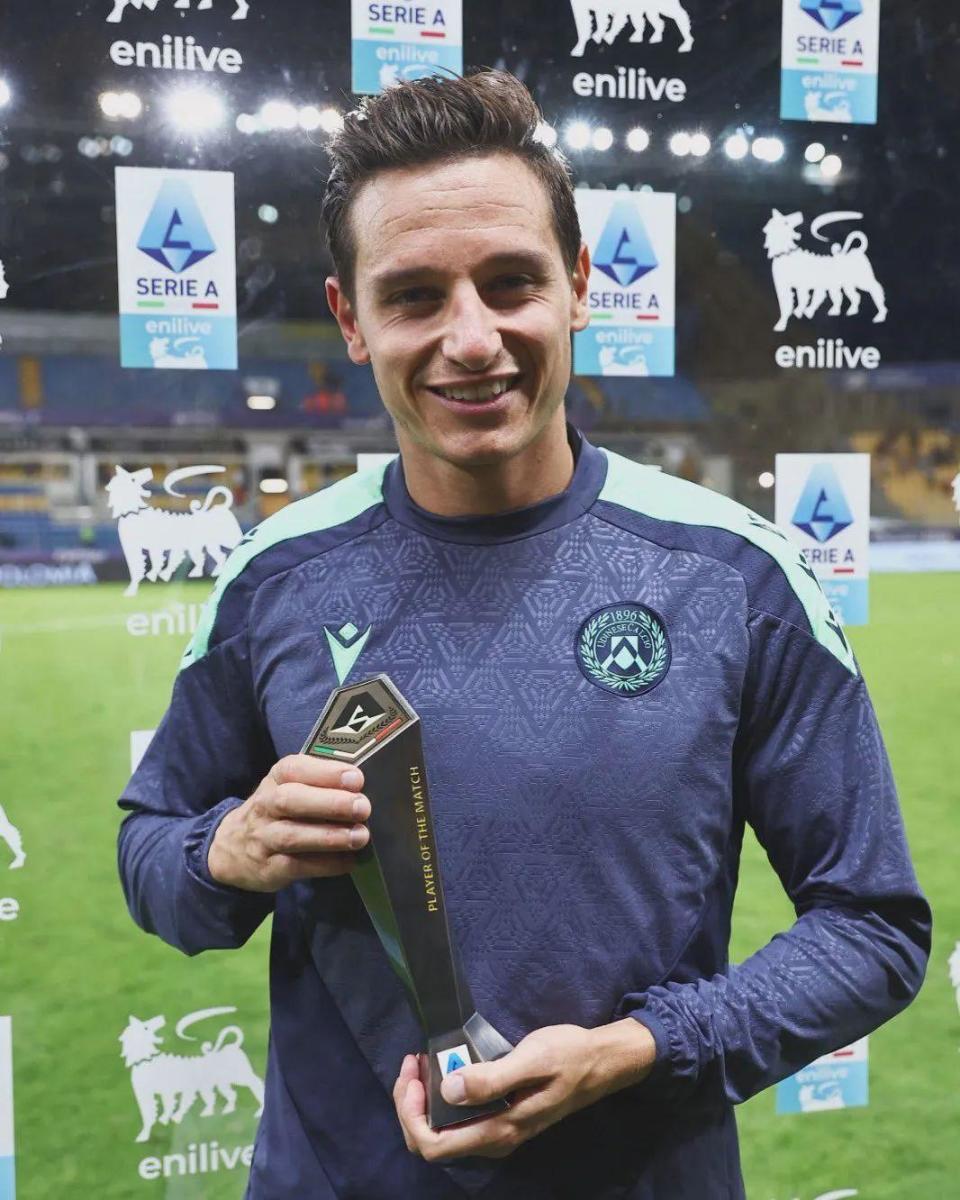 开云体育下载-关于墨西哥足球传奇球员回归场上，感慨艺不容辍的信息