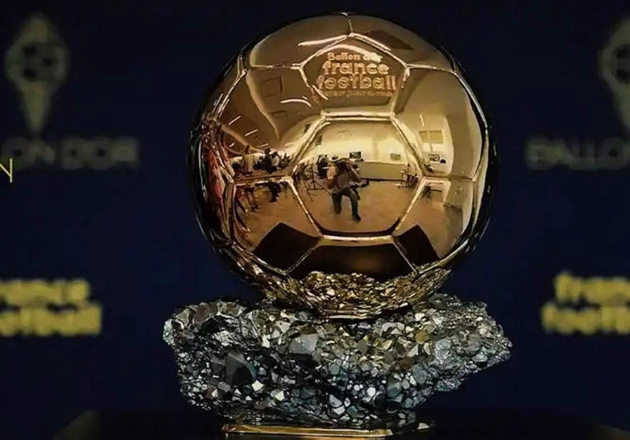 -包含德国队战平拜仁，莱万关键助攻中超的词条