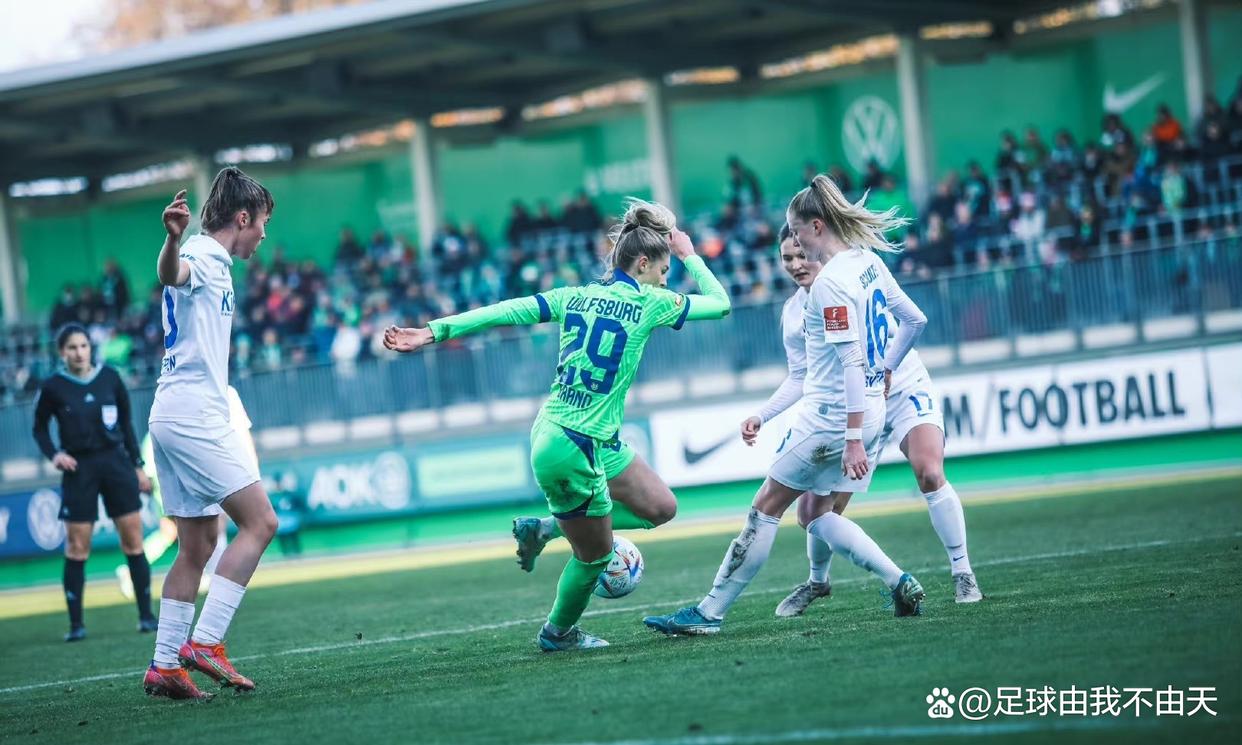 沃尔夫斯堡在客场惨败，赛季前景蒙上阴影