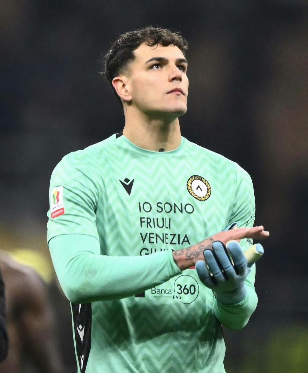 乌迪内斯客场战平，表现出色令人期待