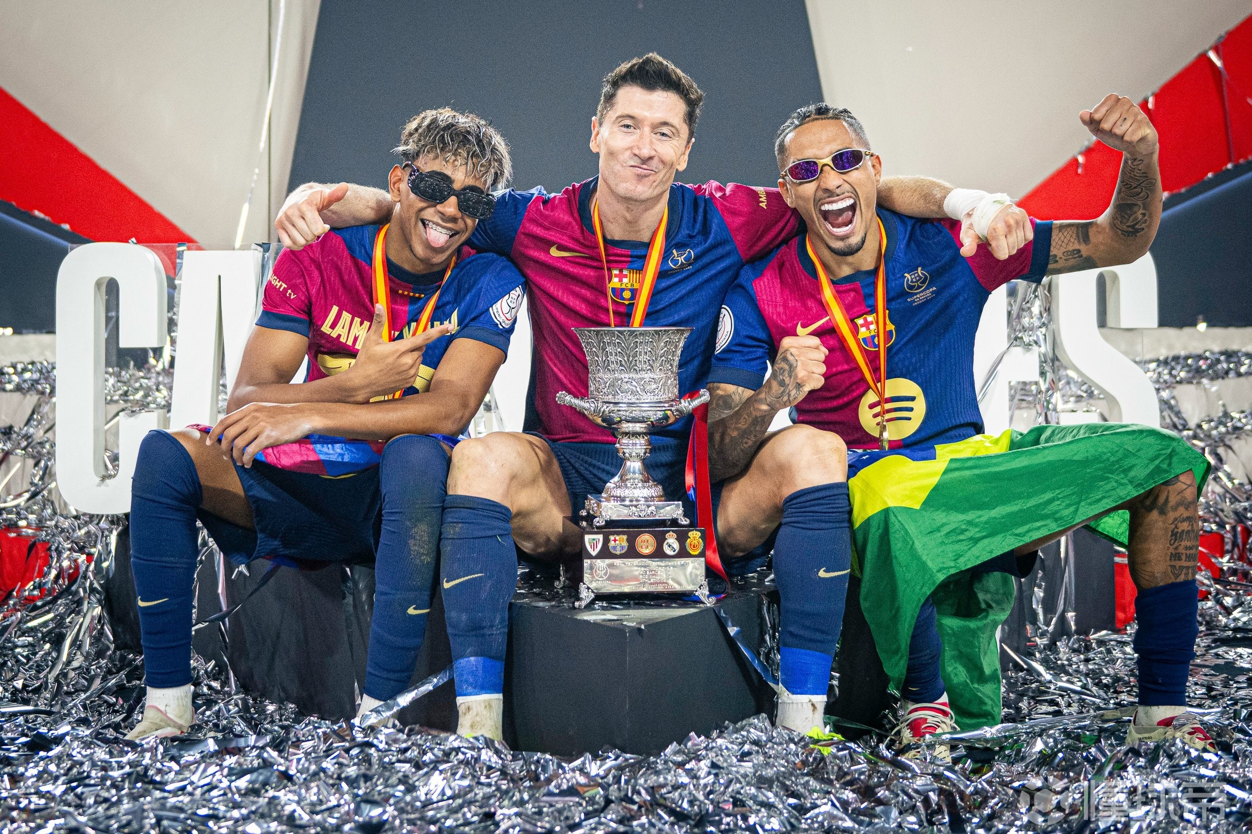 开云体育APP下载-西甲赛场上双方球队实力对抗，角逐激烈的简单介绍