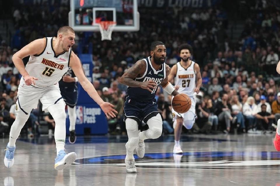 包含开拓者击败独行侠,利拉德轰下45分的词条 包含开拓者击败独行侠,利拉德轰下45分的词条