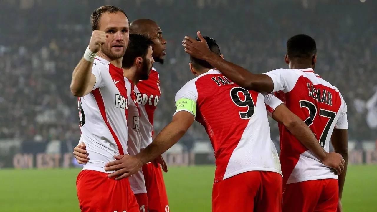 开云官网-巴黎横扫利物浦，马夏尔一己之力扛起全队