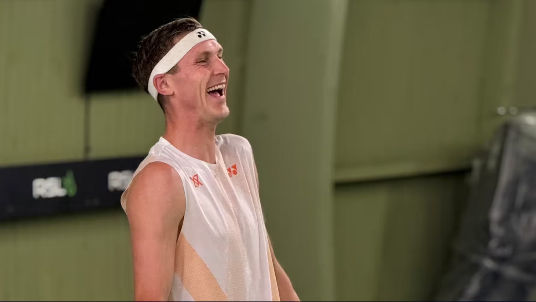 包含印尼羽毛球队鏖战法国羽毛球队，安赛龙完成帽子戏法的词条