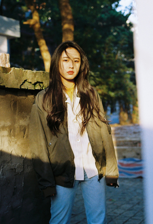 开云体育在线-深圳防守冰封雷霆，马克西接管美学映照篮球新时代