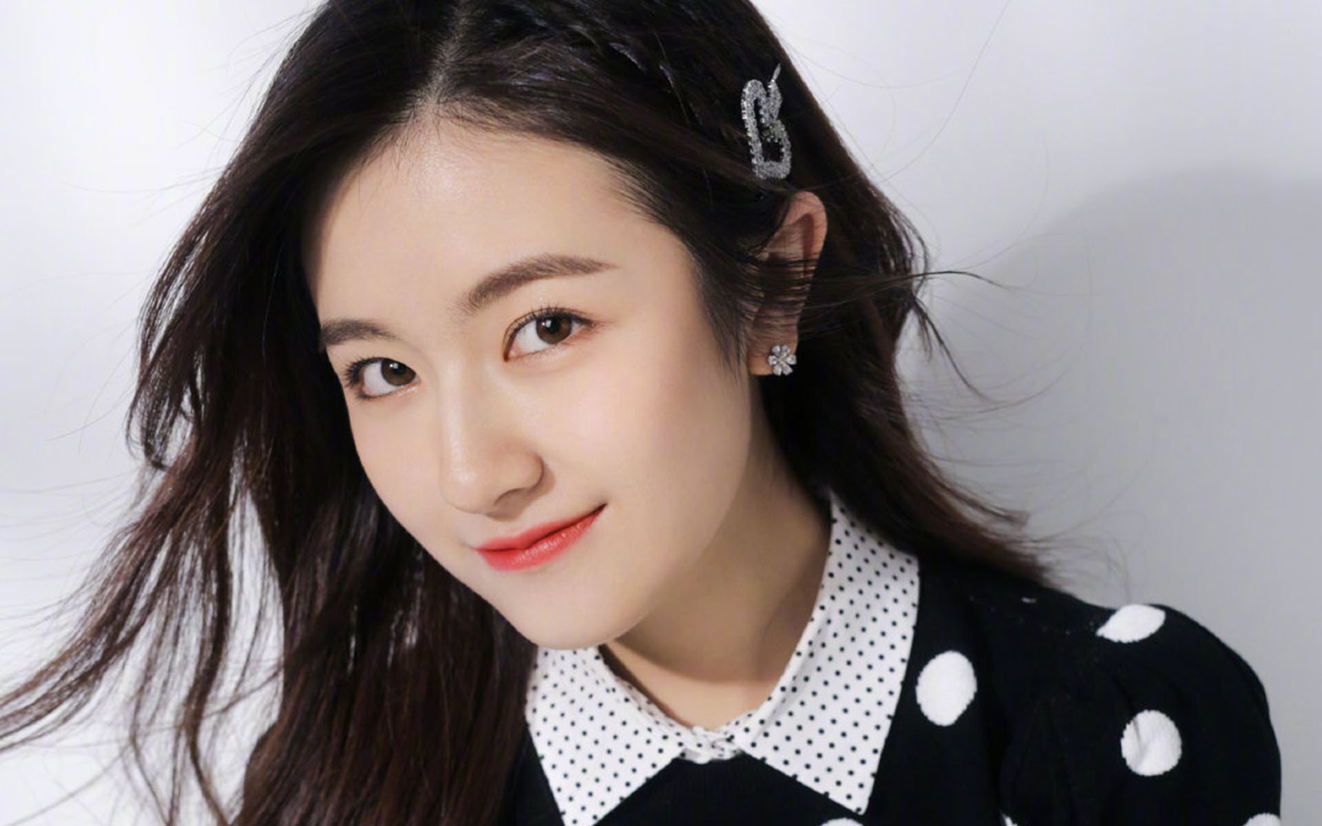 戈麦斯一锤定音！莱比锡红牛提前终结悬念，比利时劲旅饮恨出局