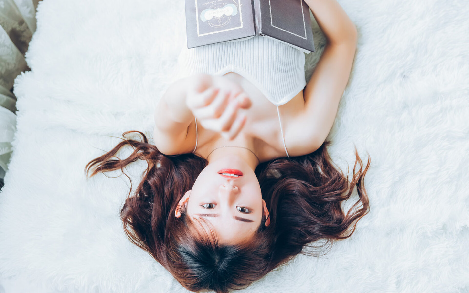 掌控全局！保罗再显控卫之神本色，稳定输出助快船力克鹈鹕