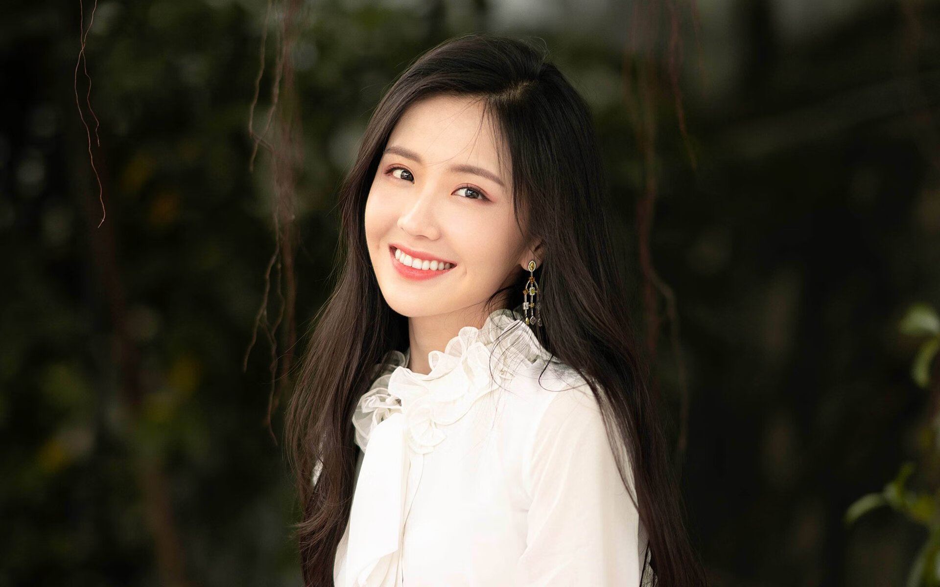 足球双城记，玻利维亚强行终结丹麦的冷门奇迹，劳塔罗欧冠淘汰赛接管比赛的艺术