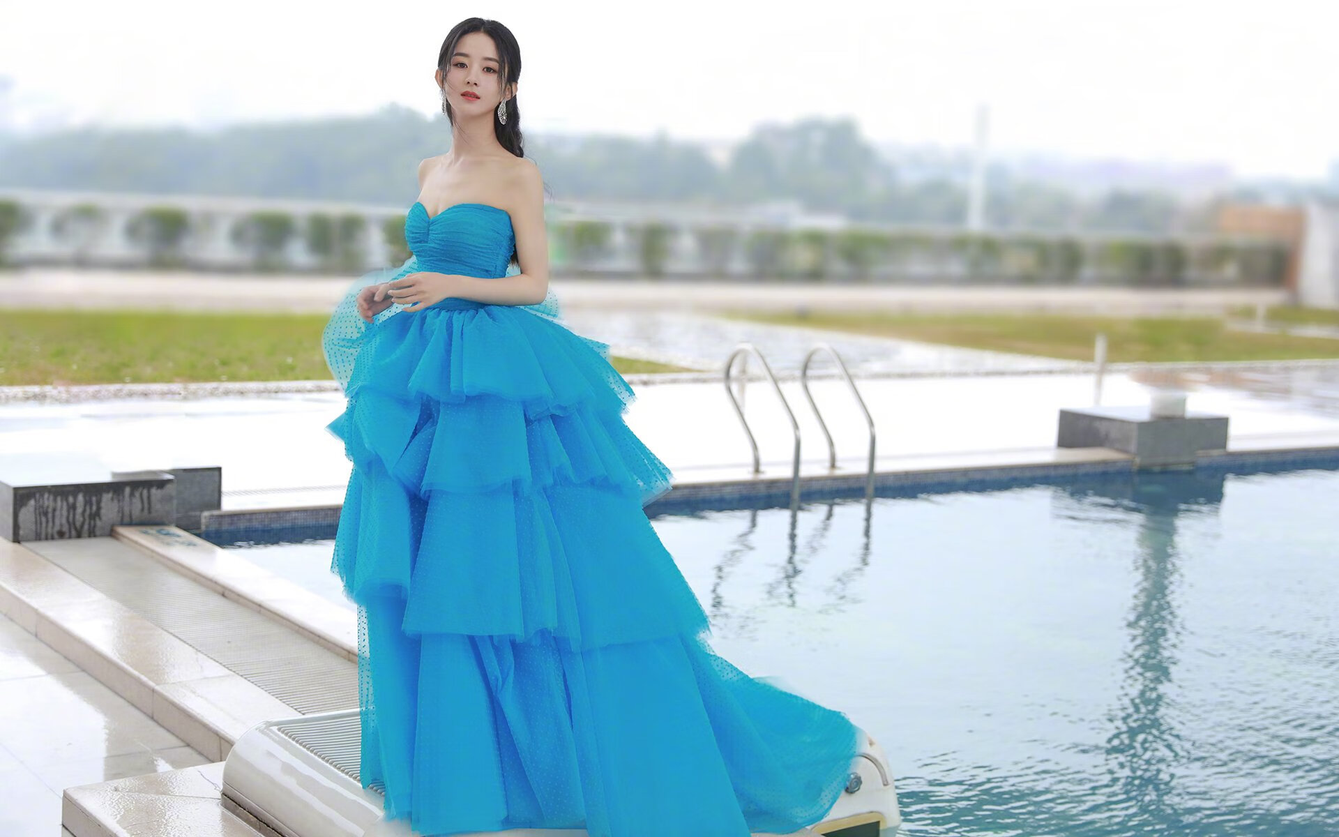 闪耀伯纳乌，克瓦拉茨赫利亚爆发，雷恩鏖战皇马