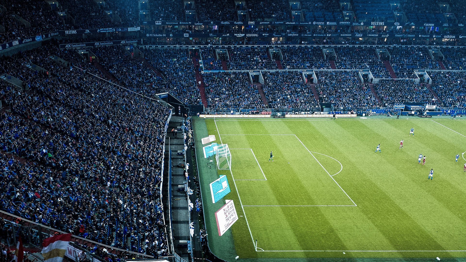 开云体育入口-从深圳制造到全球决战，哈登的利刃如何斩开荣耀之门